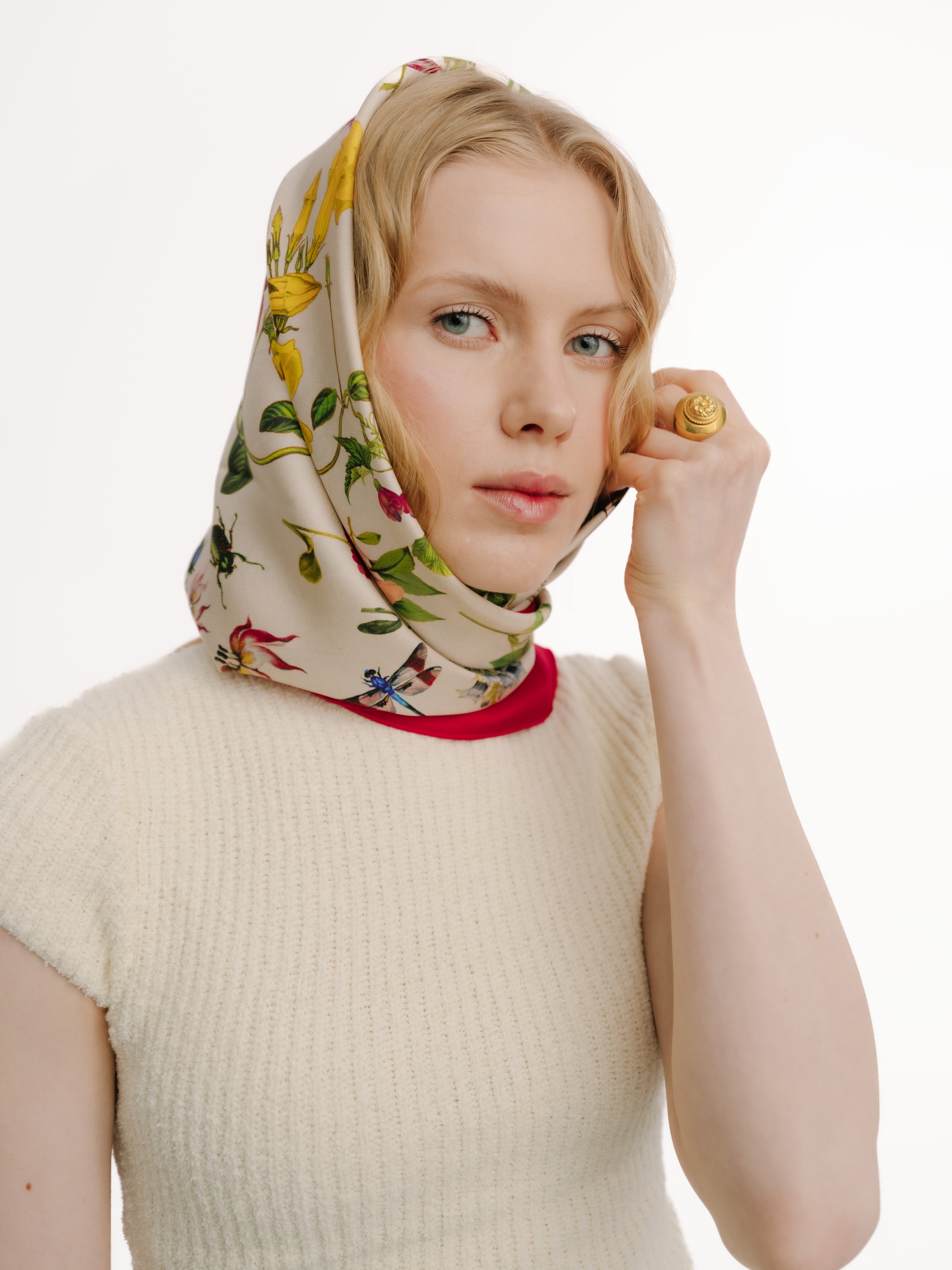 women-in-premium-silk-scarf-with-flowers