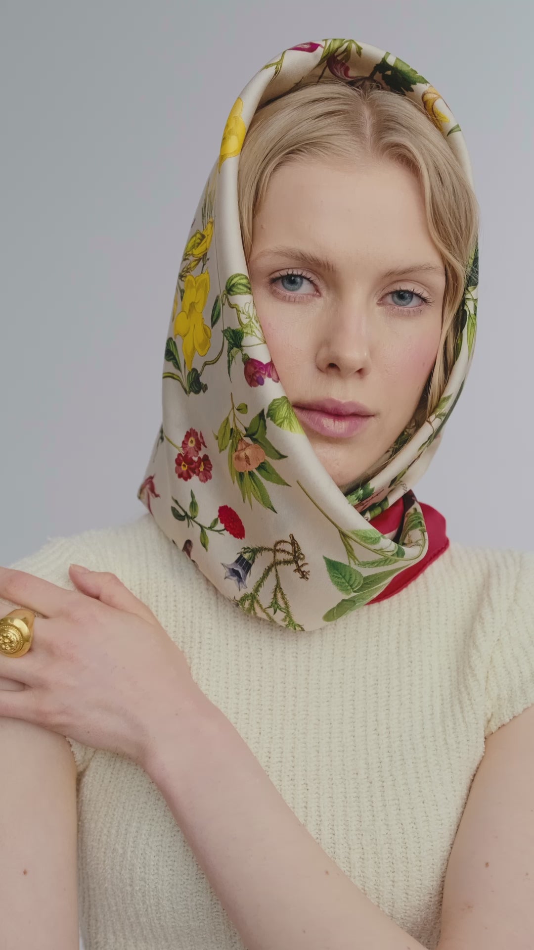 video-of-a-girl-in-luxury-silk-headscarf-with-botanic-floral-design